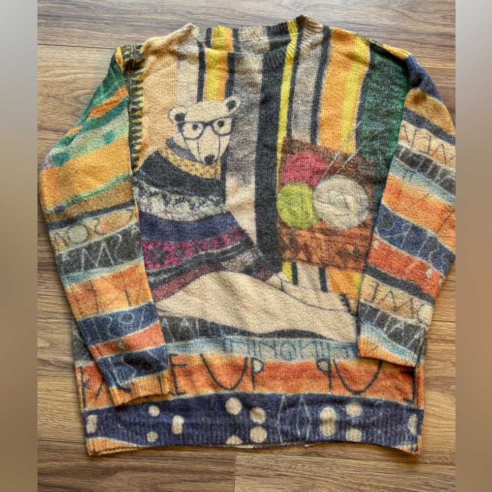 YESNO Womens medium graphic pullover wool and cotton  Bear Design Sweater
